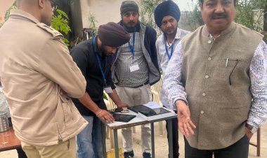 रीट-2024: जिला कलक्टर और एसपी ने परीक्षा केंद्रों का किया निरीक्षण 