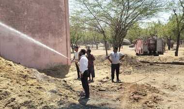 सुमेरपुर के नेतरा  गौशाला में भीषण आग लगी, चारा जलकर हुआ खाक   800 से अधिक गोवंश पर छाया संकट,जल गया दो महीने का चारा