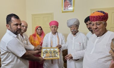 केंद्रीय मंत्री भागीरथ चौधरी ने भादरिया राय माता के किए दर्शन, मंदिर विकास में सहयोग का दिया आश्वासन