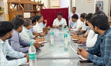 वन राज्यमंत्री ने अलवर में विद्युत आपूर्ति व्यवस्था के संबंध में बैठक ली  आमजन को सुचारू विद्युत आपूर्ति सुनिश्चित कराने के दिए निर्देश