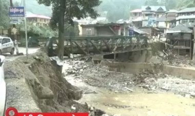 Rain wreaks havoc across the country: A bus full of girl students drowned in Etawah, 208 roads closed in Himachal, two bridges broken in Sikkim