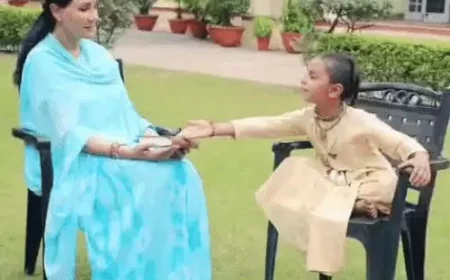 पांच साल के बाल ब्रह्मचारी 'भागवत प्रभु' ने जयपुर में किया गीता प्रचार, दीया कुमारी से की मुलाकात भगवद्गीता के श्लोक सुनाकर चौंकाया, दी उपमुख्यमंत्री को गीता और स्मृति उपहार