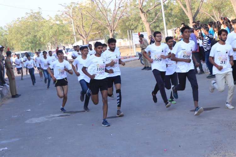 When MP Kaswan showed the green flag, the youth ran