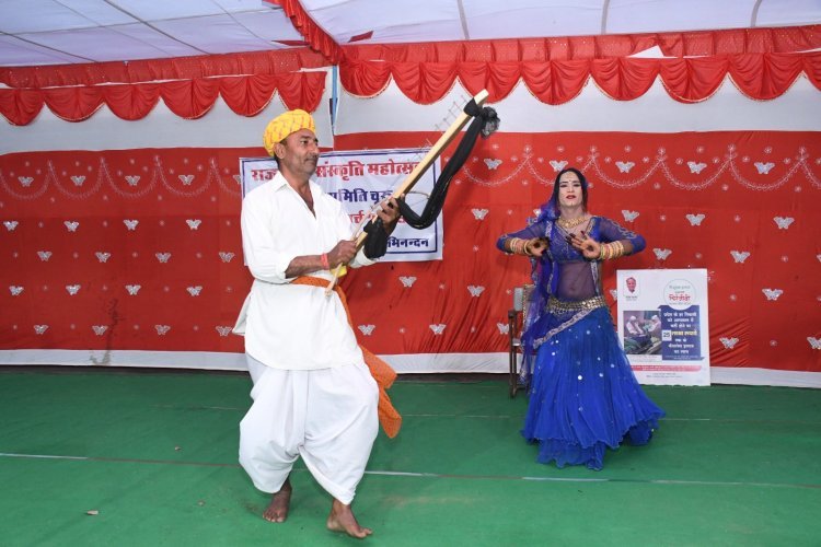 गीत के माध्यम से दी जनकल्याणरी योजनाओं की जानकारी