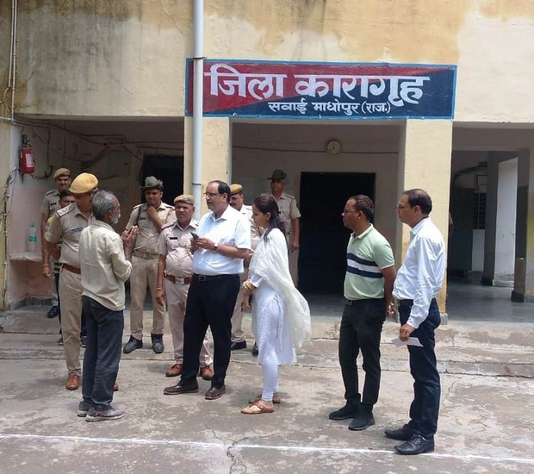 जिला कारागृह का मासिक निरीक्षण कर व्यवस्थाओं का लिया जायजा