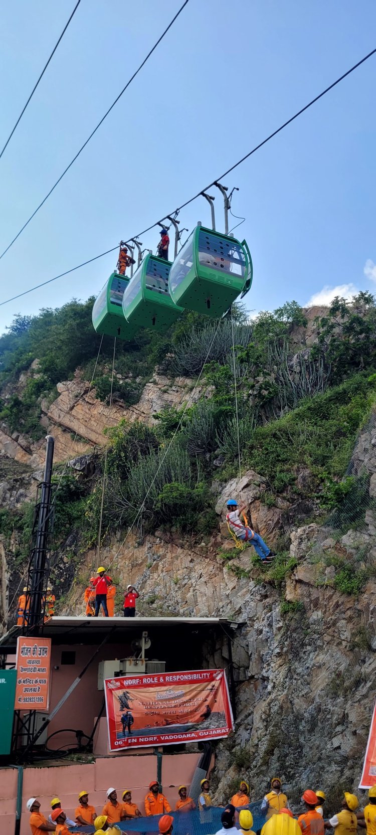 खोले के हनुमान जी मंदिर रोप वे पर मॉक ड्रिल: एनडीआरएफ, एसडीआरएफ और नागरिक सुरक्षा का संयुक्त अभ्यास