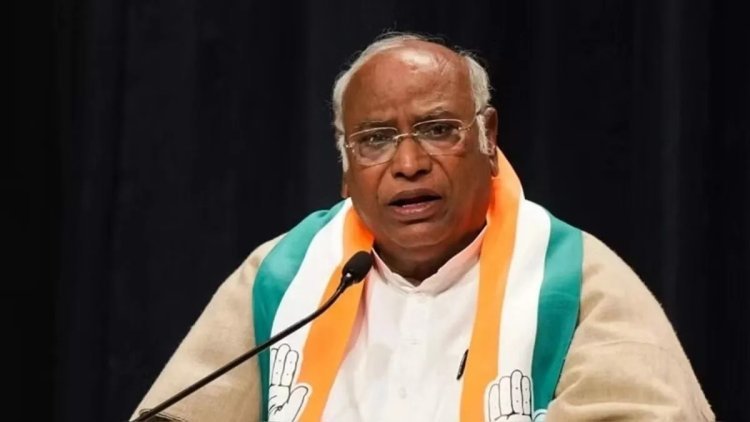 बैलेट पेपर की वापसी के लिए कांग्रेस चलाएगी देशव्यापी अभियान   मल्लिकार्जुन खरगे ने ईवीएम पर उठाए सवाल, केंद्र सरकार पर तीखा हमला 