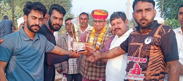 किक्रेट प्रतियोगिता का खिताब कायमसर की टीम ने जीता