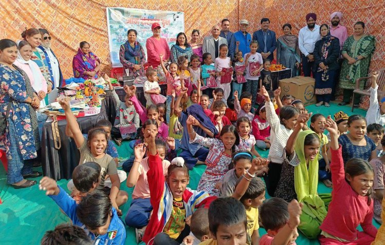 अलवर: कच्ची बस्तियों के बच्चों के लिए 'संस्कार शिक्षा वृक्ष' कक्षाएं शुरू