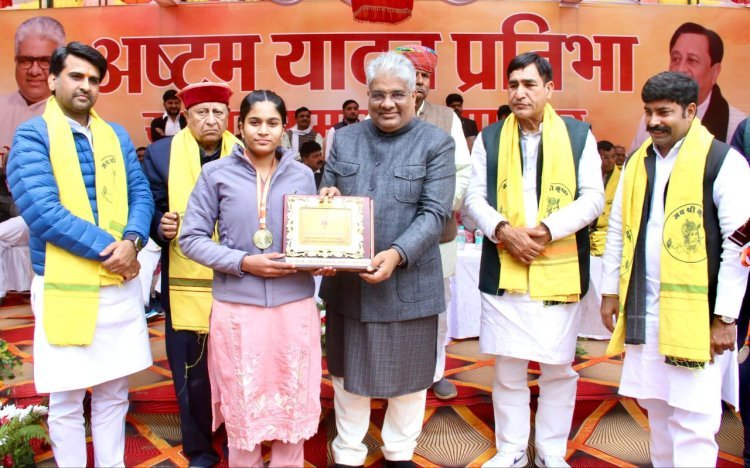 खैरथल जिले को बरकरार रखने पर मुख्यमंत्री को धन्यवाद, केंद्रीय मंत्री ने की विकास की बात