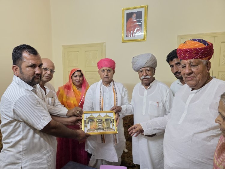 केंद्रीय मंत्री भागीरथ चौधरी ने भादरिया राय माता के किए दर्शन, मंदिर विकास में सहयोग का दिया आश्वासन