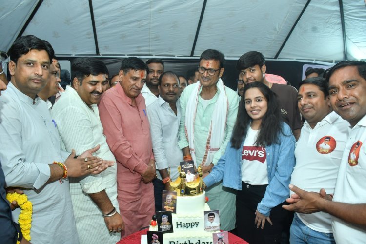 राठौड़ के जन्म दिन पर 551 परिवारों को अनाज वितरण