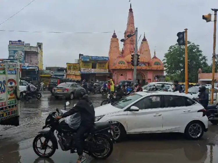 जयपुर में 15 घंटे की बारिश से जलभराव और जाम: किशनगढ़-रेनवाल में सबसे ज्यादा 130MM बारिश, सड़कों पर भरा पानी, पेड़ गिरा