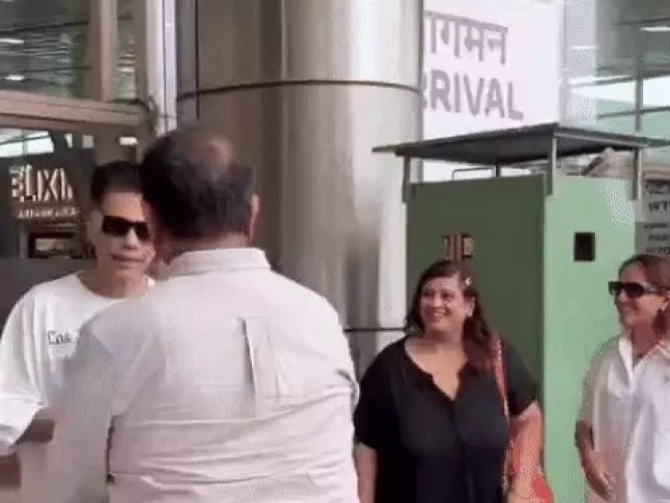 कार्तिक आर्यन कार से जयपुर पहुंचे, करण जौहर ने किया स्वागत; पिंकसिटी में शुरू होगी 'तू मेरी, मैं तेरा' की शूटिंग