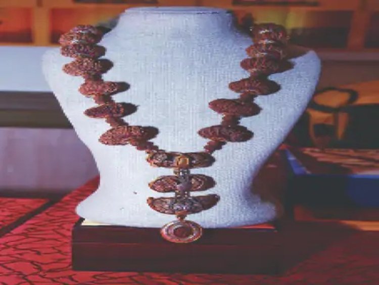 जयपुर में दुर्लभ रुद्राक्ष की प्रदर्शनी: 3.60 करोड़ की इंद्रमाला आकर्षण का केंद्र, एकमुखी की कीमत सवा दो करोड़